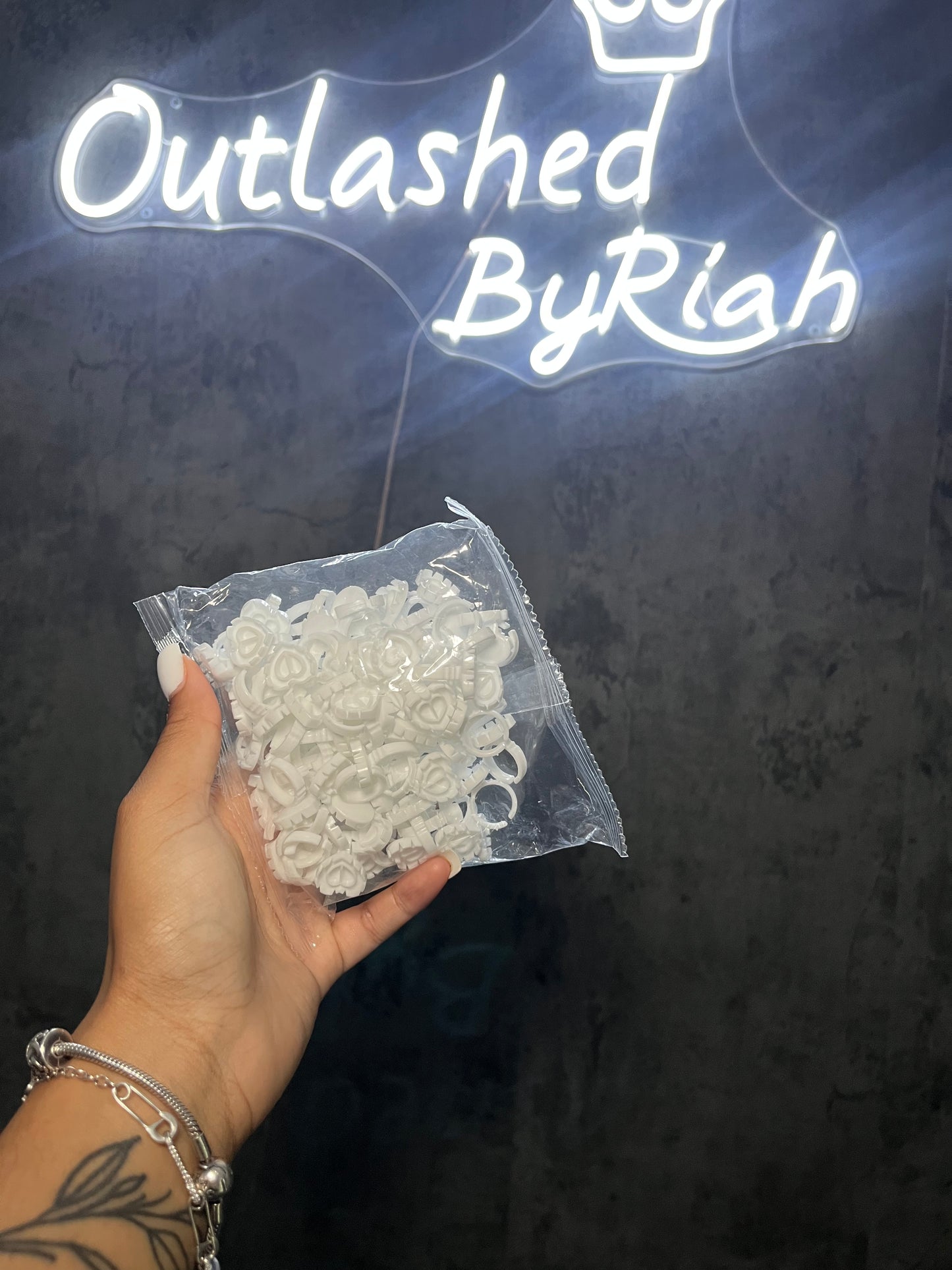 Glue rings 2 for $10