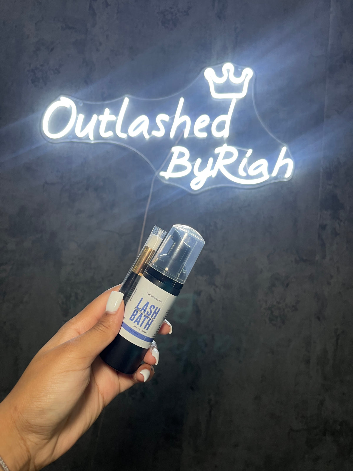 Lash Bath